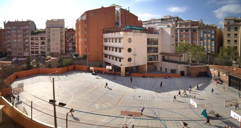 Pati exterior del local, a l’escola IPSE